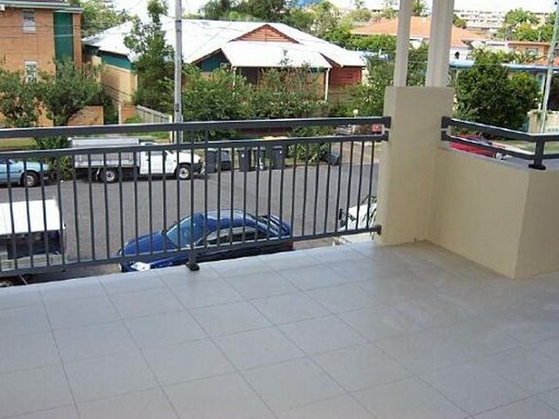 2/22 Cadell Street, Toowong QLD 4066