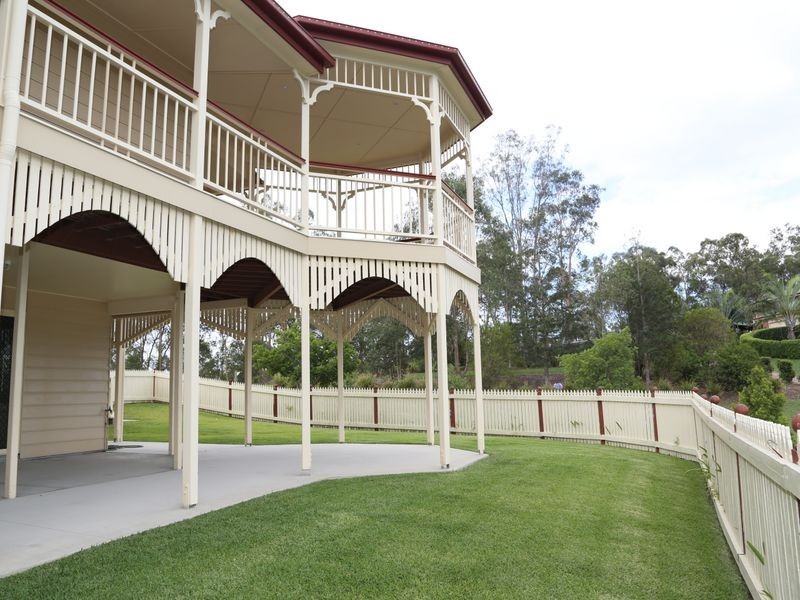 1 Torwood Court, Ferny Hills QLD 4055