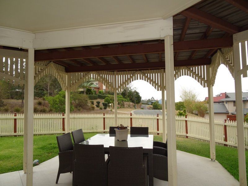1 Torwood Court, Ferny Hills QLD 4055
