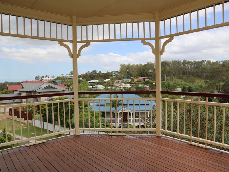 1 Torwood Court, Ferny Hills QLD 4055