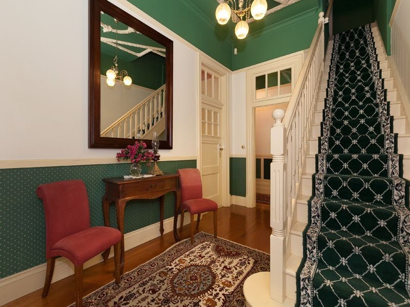 10 Upper Brookfield Road, Brookfield QLD 4069