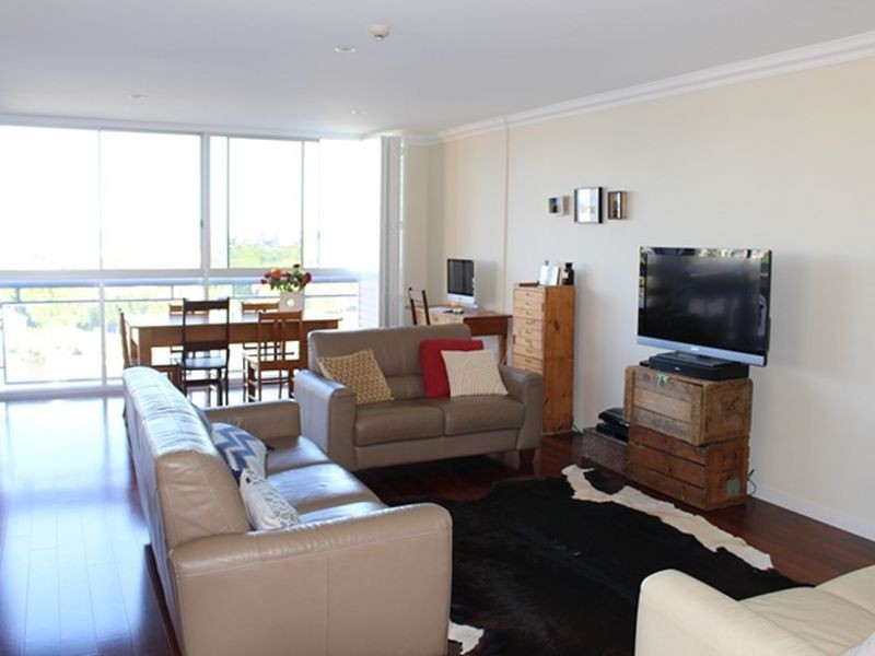 8/40 Glen Road, Toowong QLD 4066