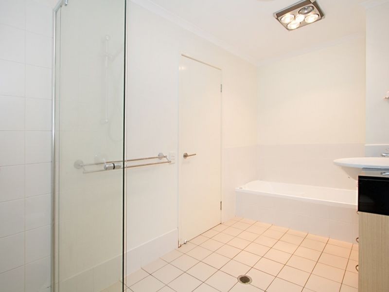 4/12 Burton Street, Indooroopilly QLD 4068