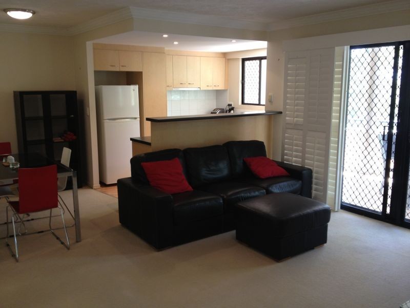 14/182 Carmody Road, St Lucia QLD 4067