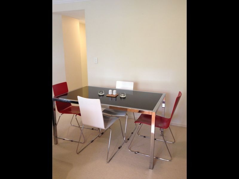 14/182 Carmody Road, St Lucia QLD 4067