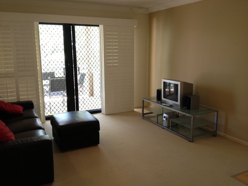 14/182 Carmody Road, St Lucia QLD 4067