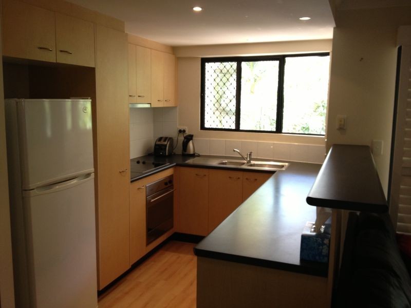 14/182 Carmody Road, St Lucia QLD 4067