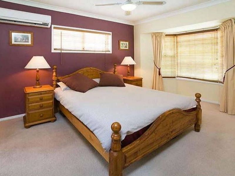 18 Mossman Street, Taringa QLD 4068