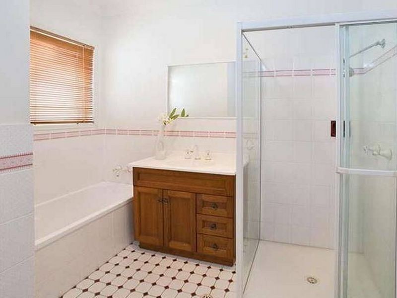 18 Mossman Street, Taringa QLD 4068