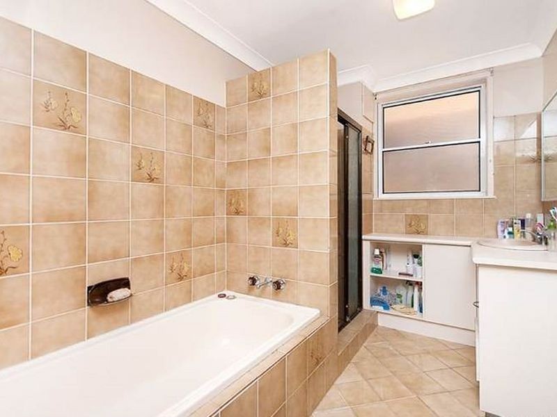 3/77 Warren Street, St Lucia QLD 4067