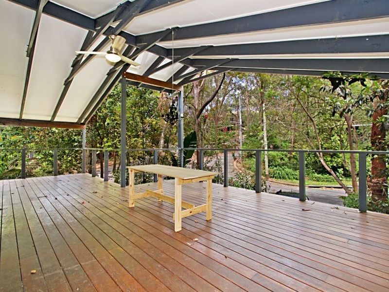 1 Dewrang Street, Chapel Hill QLD 4069