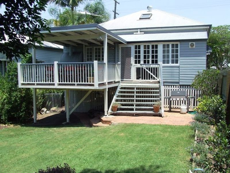 13 Elizabeth Street, Toowong QLD 4066