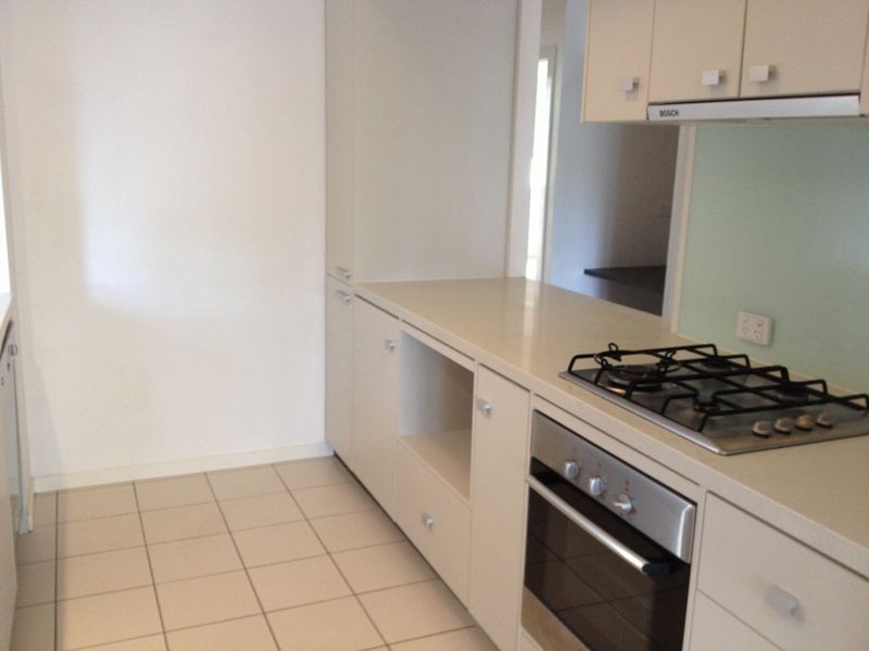 10/8 Belgrave Road, Indooroopilly QLD 4068