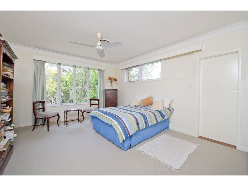 23 Norm Street, Kenmore QLD 4069