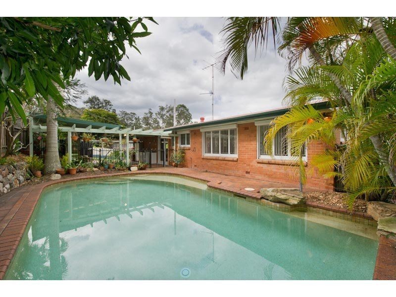 23 Norm Street, Kenmore QLD 4069