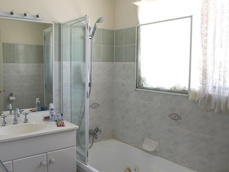 1/73 Clarence Road, Indooroopilly QLD 4068