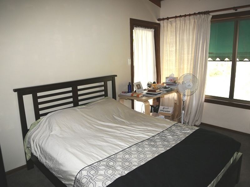 38 Tucker Street, Chapel Hill QLD 4069