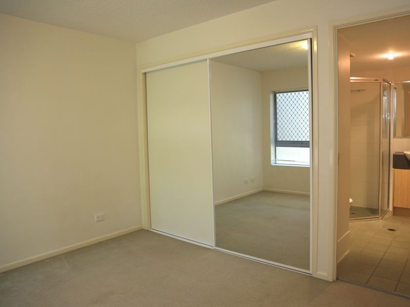 28/7 Landsborough Terrace, Toowong QLD 4066