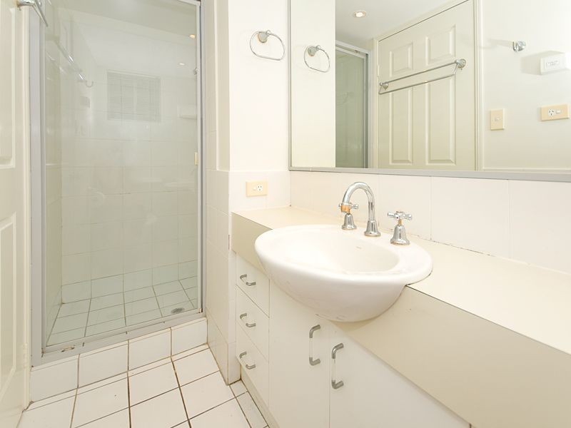 9/31 Augustus Street, Toowong QLD 4066