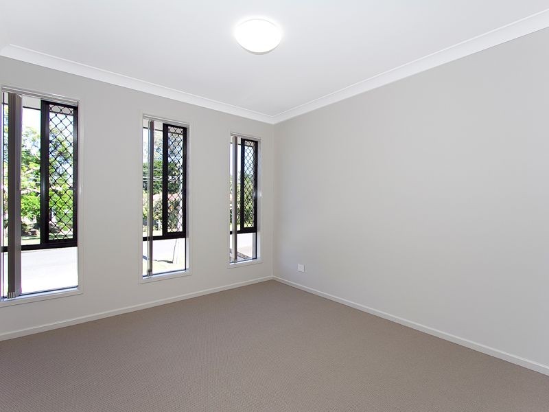 18 Gilruth Road, Kenmore QLD 4069