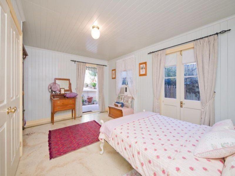 16A Eldridge Street, Toowong QLD 4066