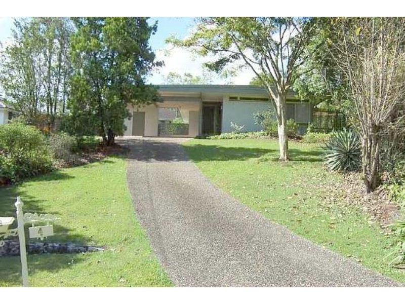 4 Whitian Street, Chapel Hill QLD 4069