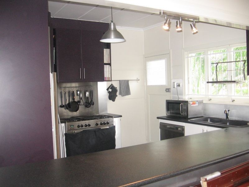 11 Eagar Street, Ashgrove QLD 4060