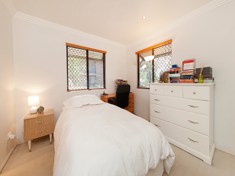 7/136 Central Avenue, Indooroopilly QLD 4068