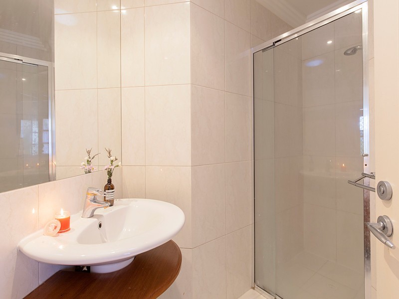 7/136 Central Avenue, Indooroopilly QLD 4068