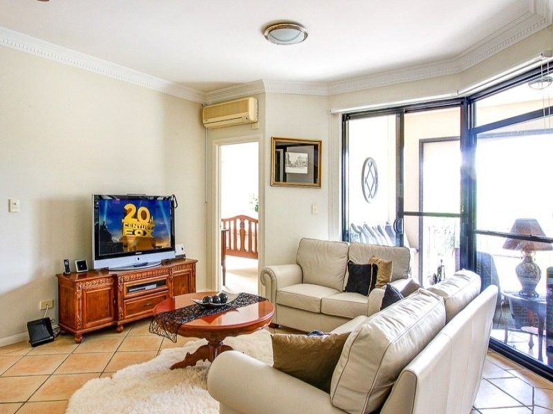 3/58 Sisley Street, St Lucia QLD 4067