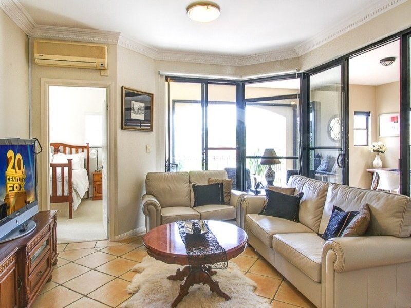 3/58 Sisley Street, St Lucia QLD 4067