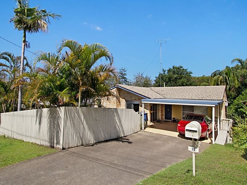 19 Harefield Street, Indooroopilly QLD 4068