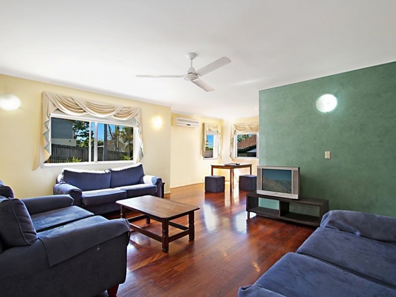 19 Harefield Street, Indooroopilly QLD 4068