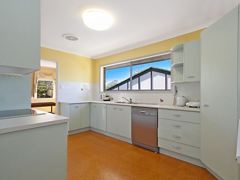 19 Harefield Street, Indooroopilly QLD 4068