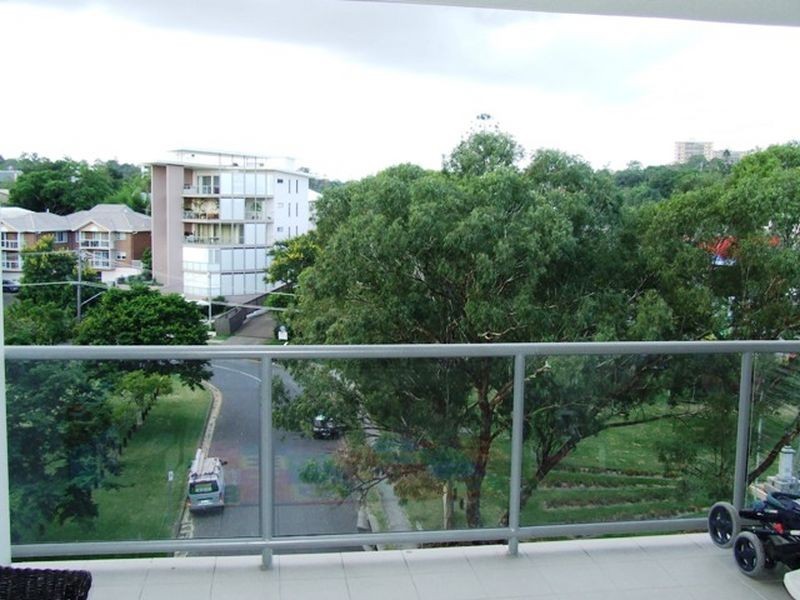 26/8 Belgrave Road, Indooroopilly QLD 4068