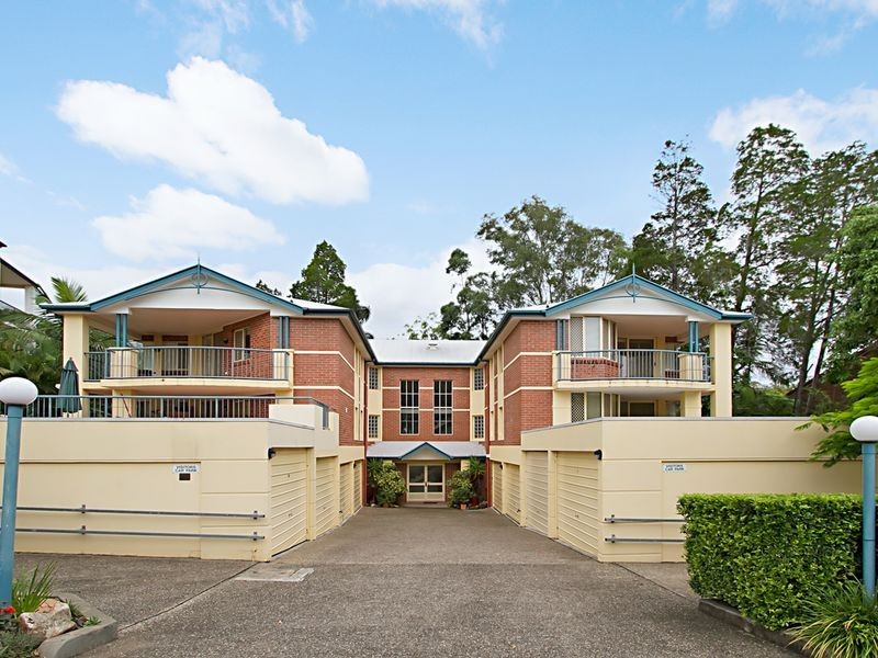 7/9 Jerdanefield Road, St Lucia QLD 4067