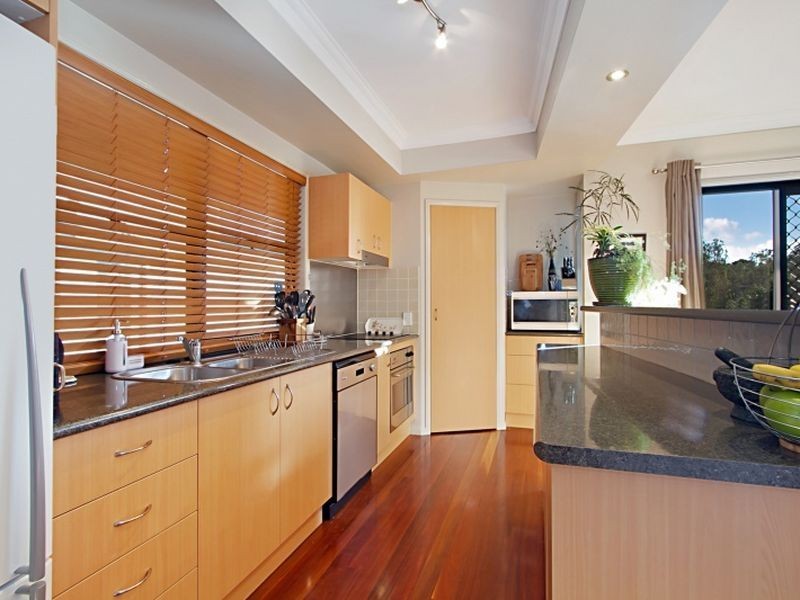 87 Palm Avenue, Kenmore QLD 4069