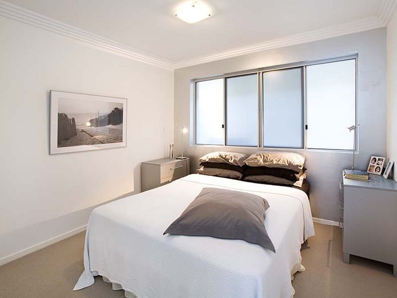 2/64 Warren Street, St Lucia QLD 4067