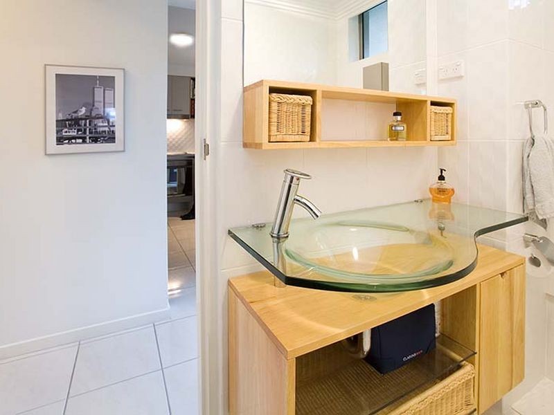 2/64 Warren Street, St Lucia QLD 4067