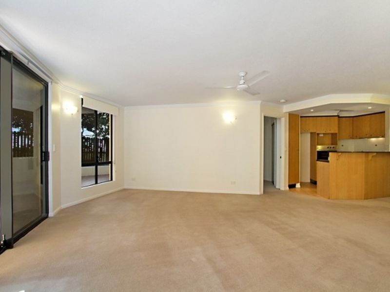 3/117-121 Sir Fred Schonell Drive, St Lucia QLD 4067