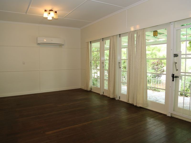 243 Lambert Road, Indooroopilly QLD 4068