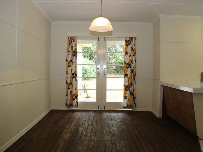 243 Lambert Road, Indooroopilly QLD 4068