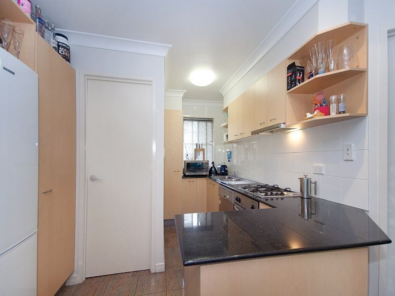 2/8 Sundridge Street, Taringa QLD 4068