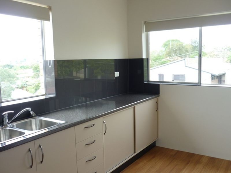 4/57 Brisbane Street, St Lucia QLD 4067