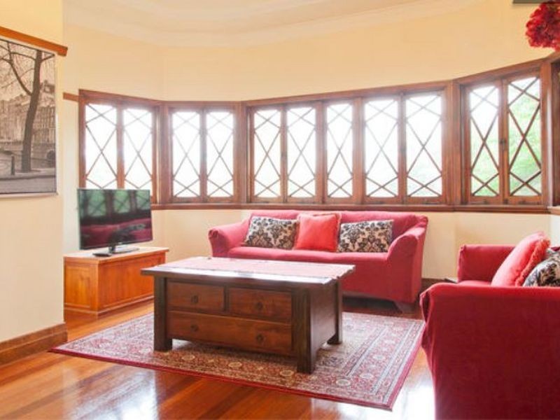 1 Sir Fred Schonell Drive, St Lucia QLD 4067