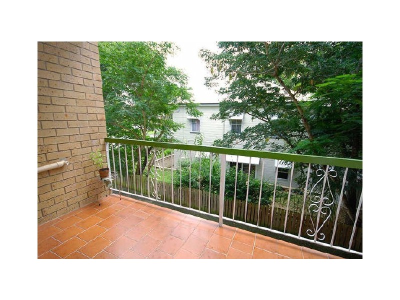 1/10 Lucinda Street, Taringa QLD 4068