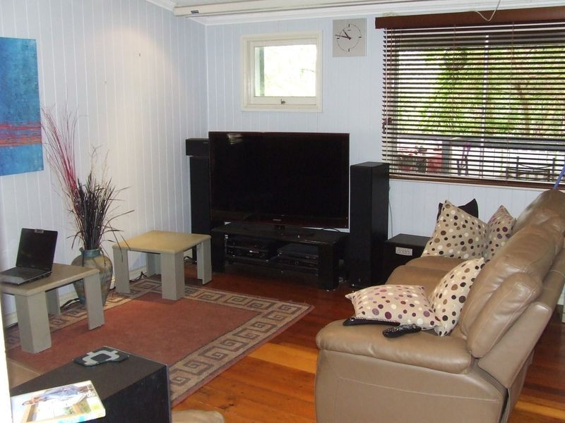 16 Eton Street, Toowong QLD 4066