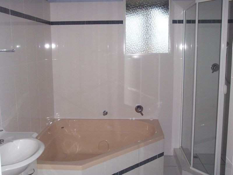 16 Eton Street, Toowong QLD 4066