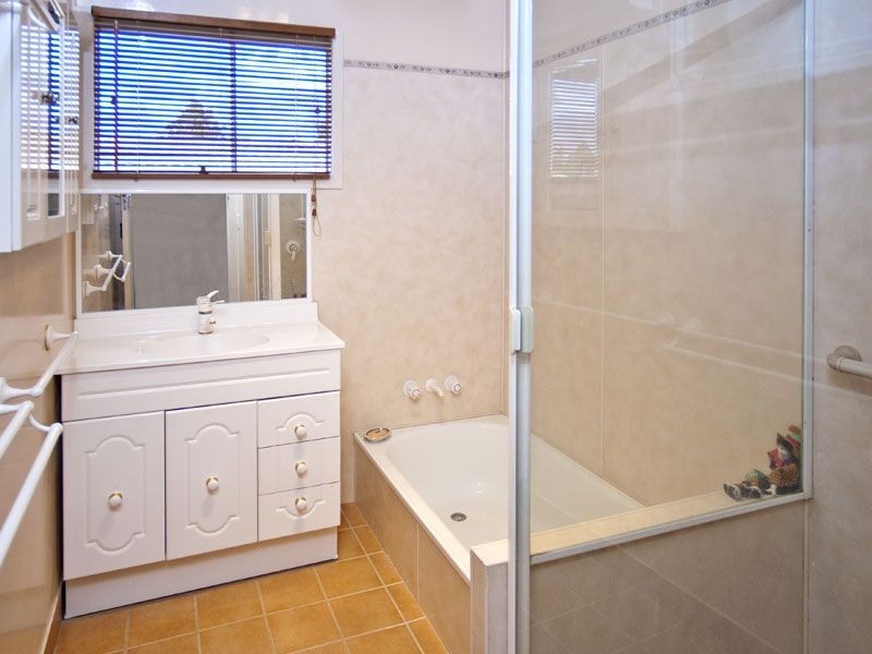 126 Borden Street, Sherwood QLD 4075