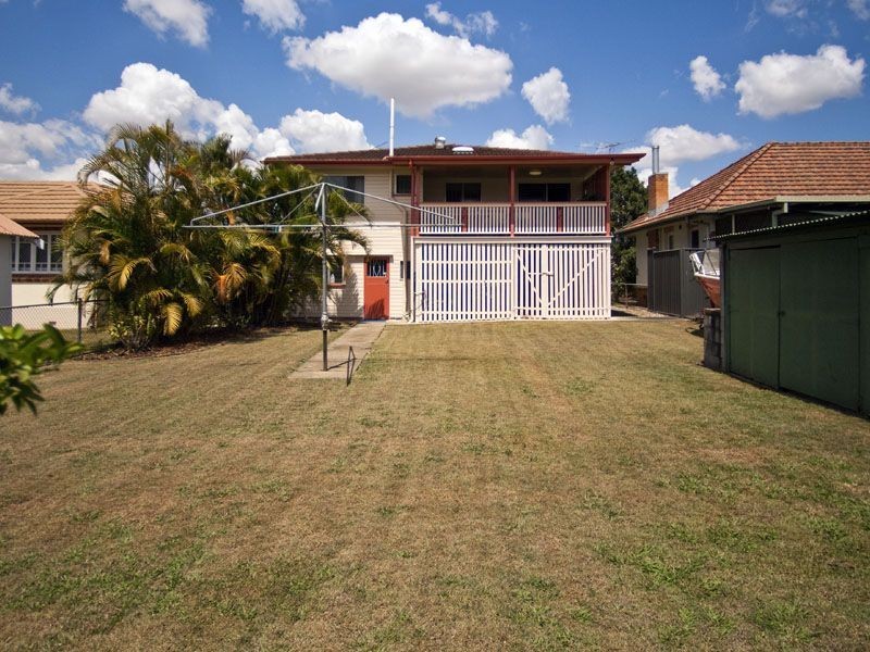 126 Borden Street, Sherwood QLD 4075